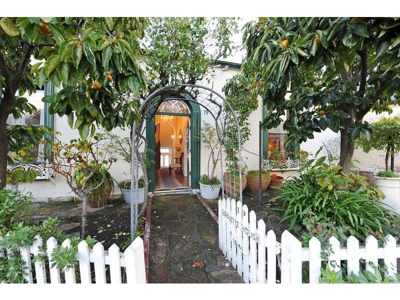 19 Waterloo Crescent, Battery Point TAS 7004