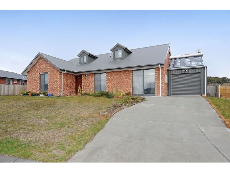 16 Sadri Court, New Norfolk TAS 7140