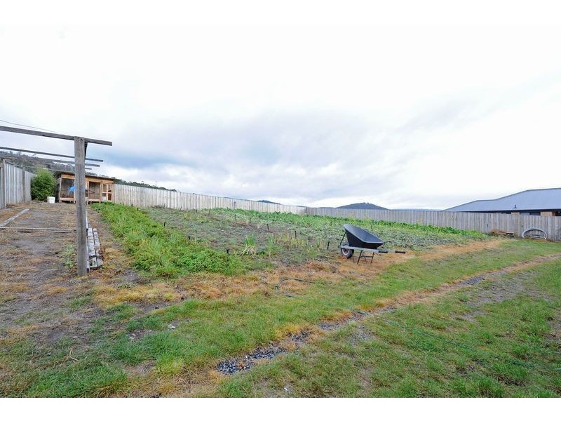 16 Sadri Court, New Norfolk TAS 7140
