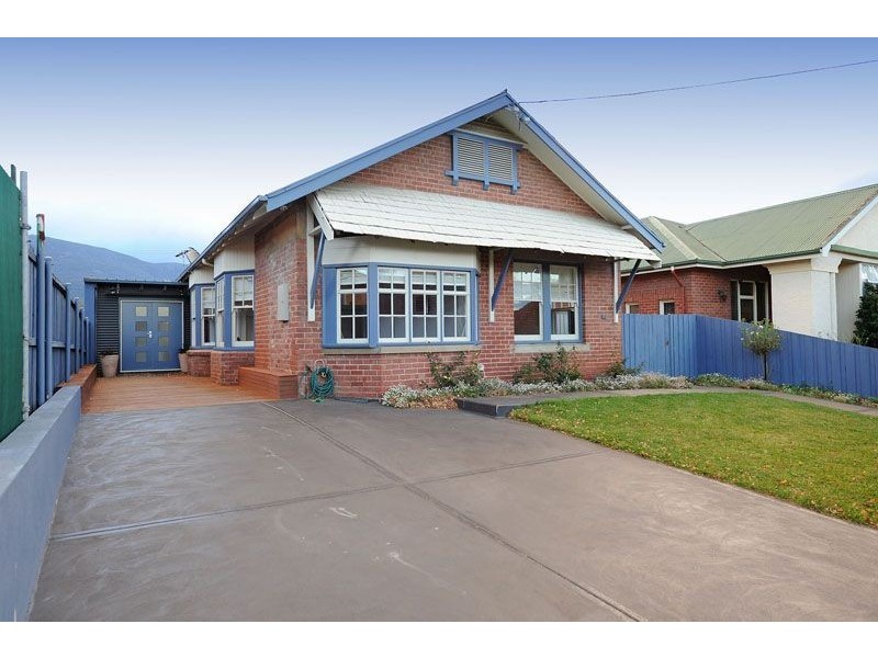 18 Swanston Street, New Town TAS 7008