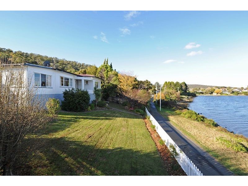 119A Derwent Avenue, Lindisfarne TAS 7015