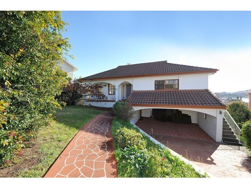 11 Manresa Court, Sandy Bay TAS 7005