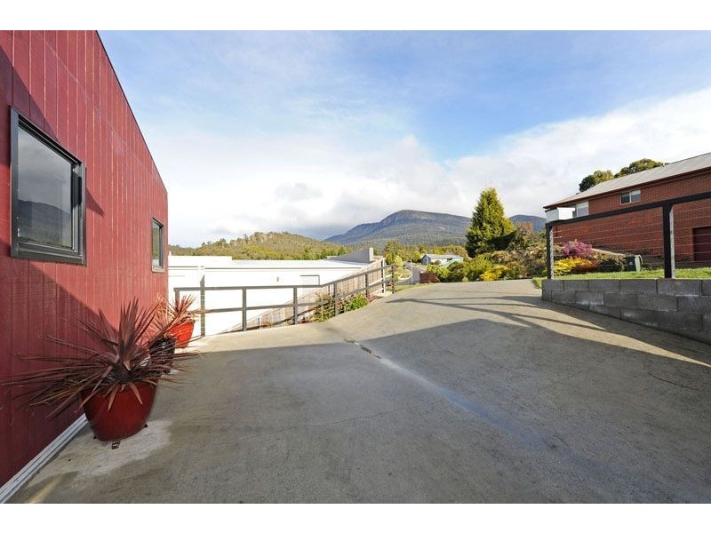 61A Ruth Drive, Lenah Valley TAS 7008
