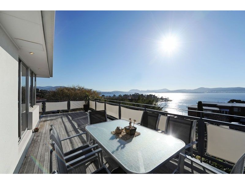 21A Nile Avenue, Sandy Bay TAS 7005