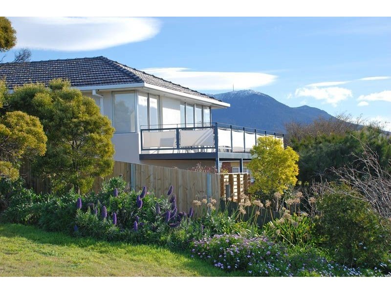 21A Nile Avenue, Sandy Bay TAS 7005