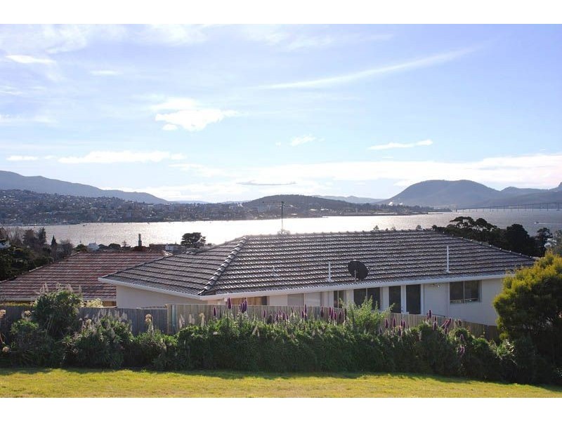 21A Nile Avenue, Sandy Bay TAS 7005