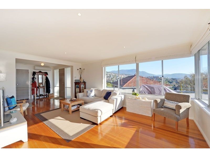 21A Nile Avenue, Sandy Bay TAS 7005