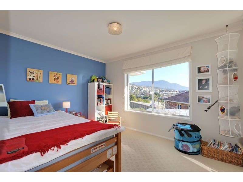 21A Nile Avenue, Sandy Bay TAS 7005