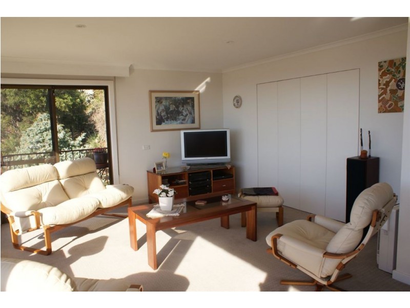 1 Sheldon Place, West Hobart TAS 7000