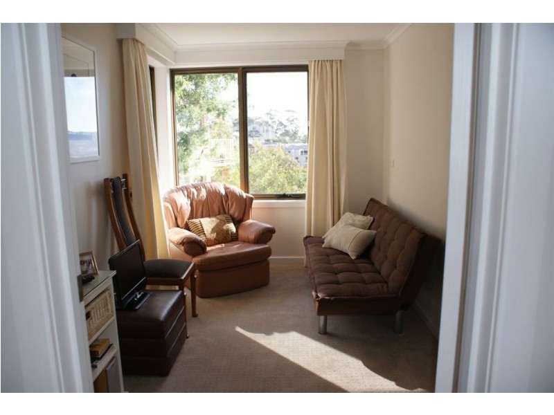 1 Sheldon Place, West Hobart TAS 7000