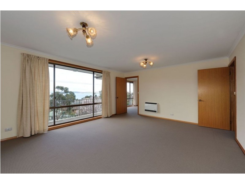 2/83 Roslyn Avenue, Kingston TAS 7050