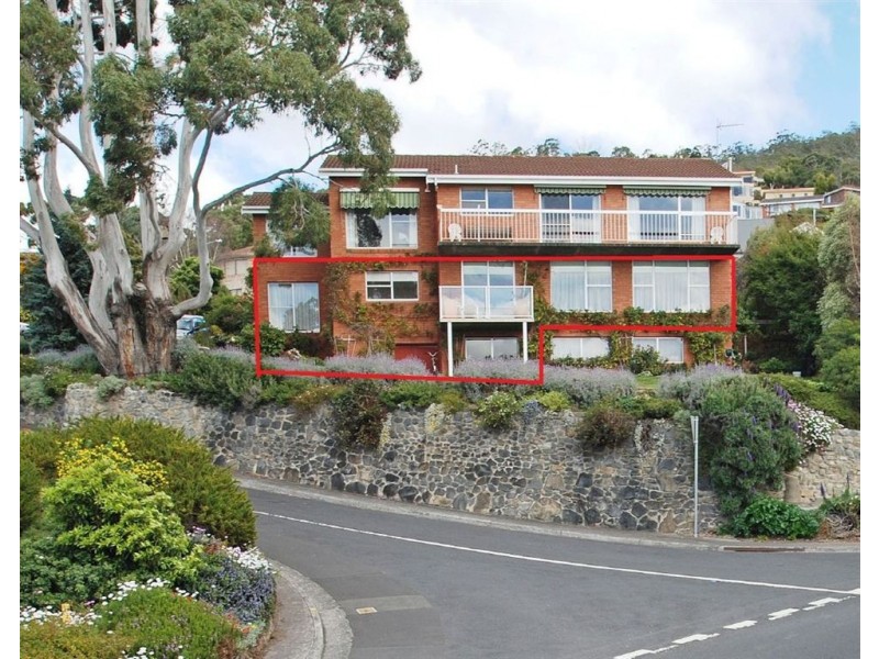 1/1 Hatton Gardens, Sandy Bay TAS 7005