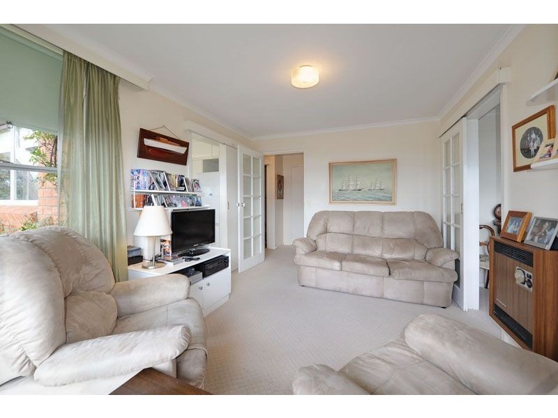 1/1 Hatton Gardens, Sandy Bay TAS 7005