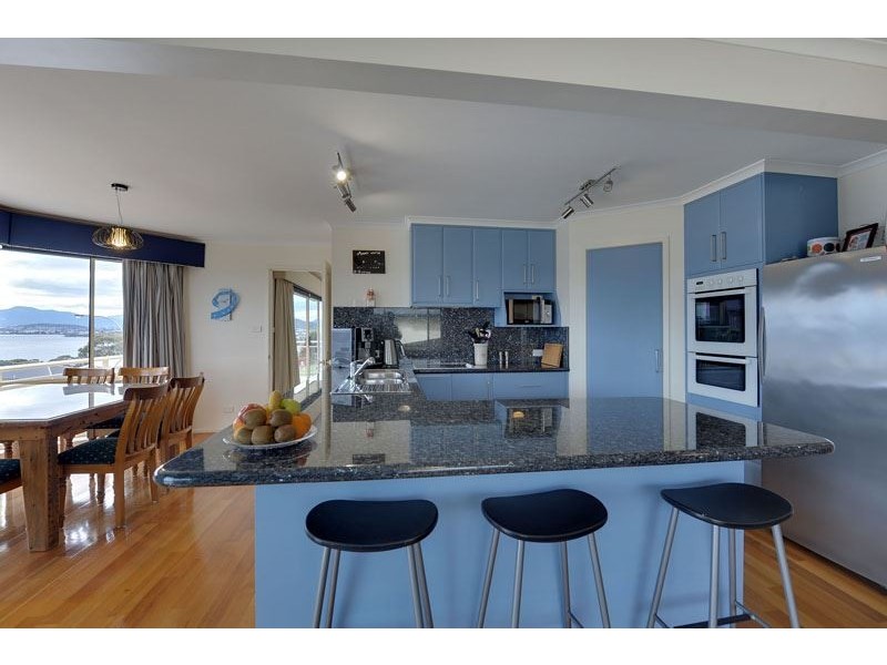 550 Oceana Drive, Howrah TAS 7018