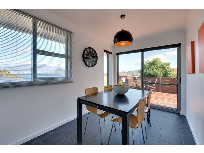 8 Tunah Street, Howrah TAS 7018