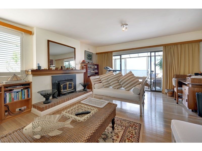 231 Channel Highway, Taroona TAS 7053