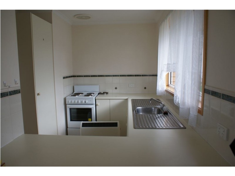 2/47 Hutchins Street, Kingston TAS 7050