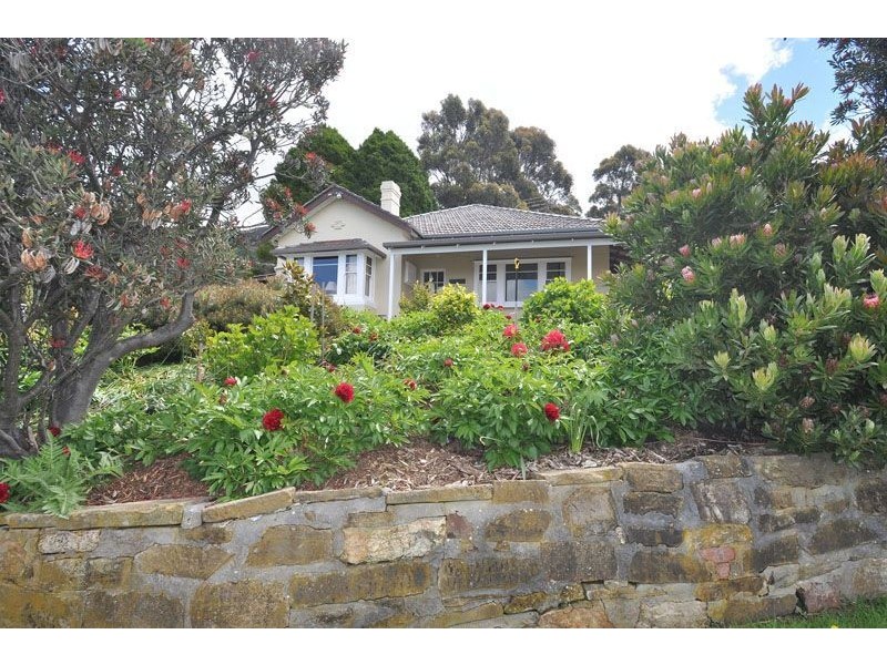 8 Gray’s Road, Fern Tree TAS 7054