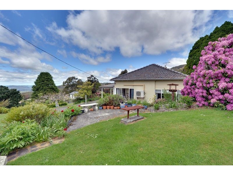 8 Gray’s Road, Fern Tree TAS 7054
