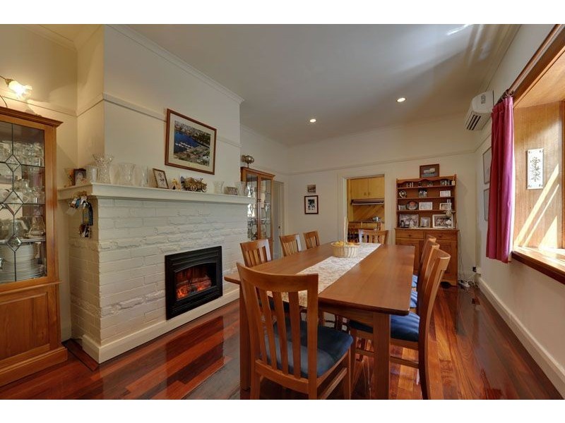 8 Gray’s Road, Fern Tree TAS 7054