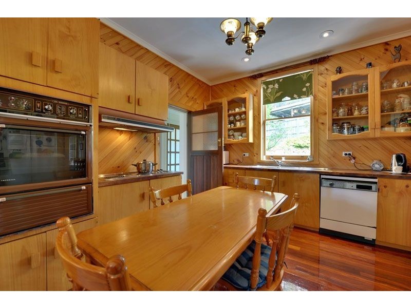 8 Gray’s Road, Fern Tree TAS 7054