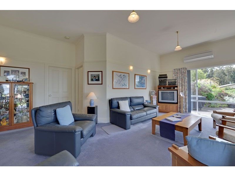 8 Gray’s Road, Fern Tree TAS 7054