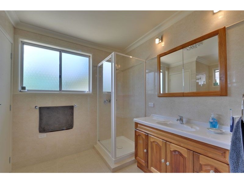 8 Gray’s Road, Fern Tree TAS 7054