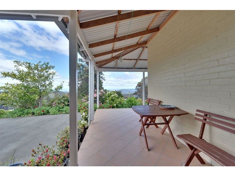 8 Gray’s Road, Fern Tree TAS 7054