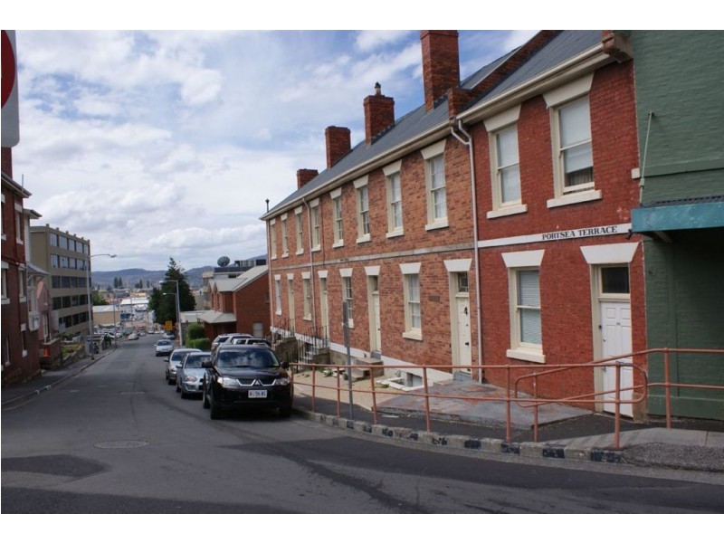 1/60 Montpelier Retreat, Battery Point TAS 7004