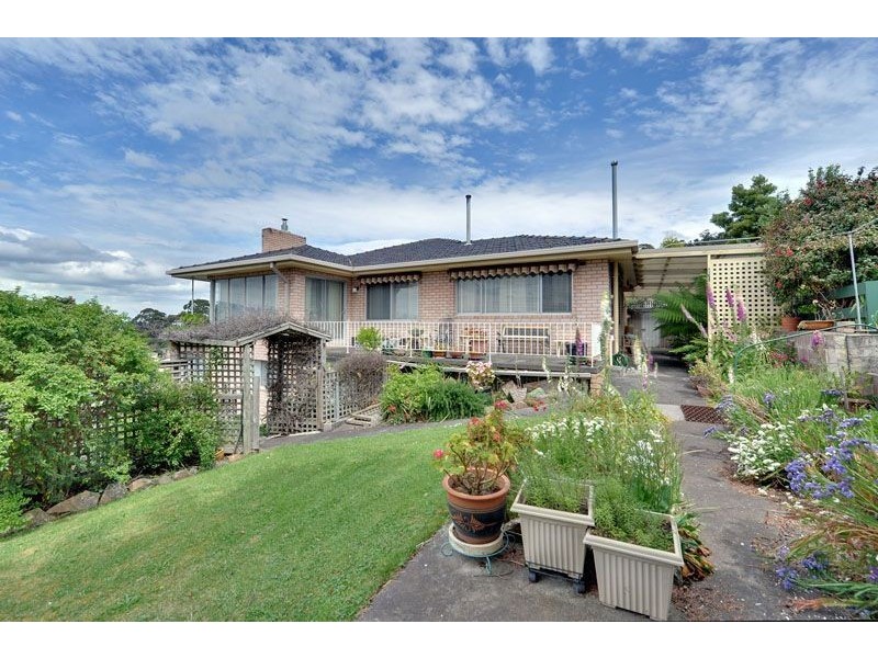 5 Edwin Place, Austins Ferry TAS 7011