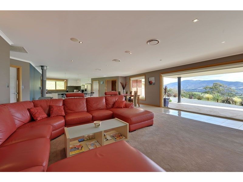 15 Yellow Brick Road, Old Beach TAS 7017