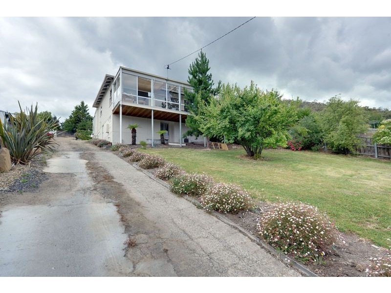 26 Sharland Avenue, New Norfolk TAS 7140