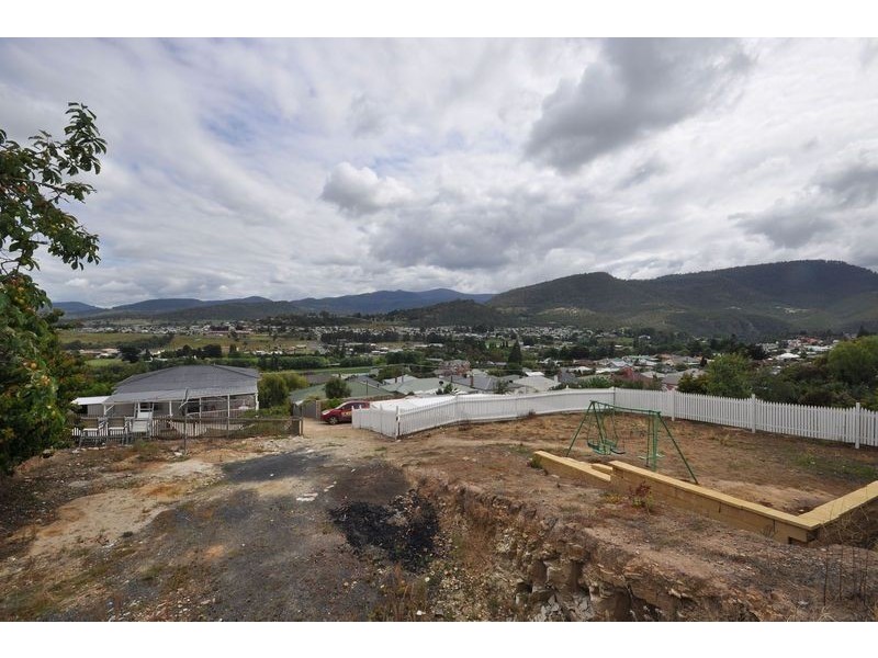 26 Sharland Avenue, New Norfolk TAS 7140