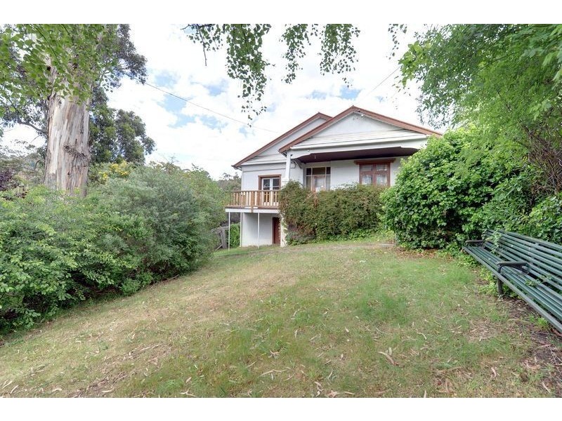 40 Alexander Street, Sandy Bay TAS 7005