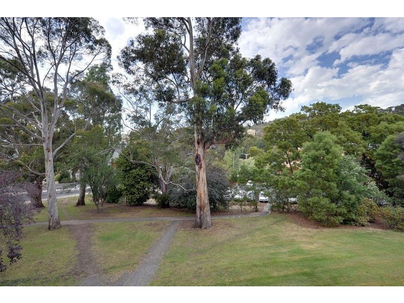 40 Alexander Street, Sandy Bay TAS 7005