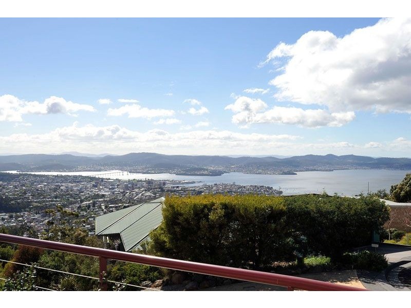 9 Woodridge Place, Tolmans Hill TAS 7007