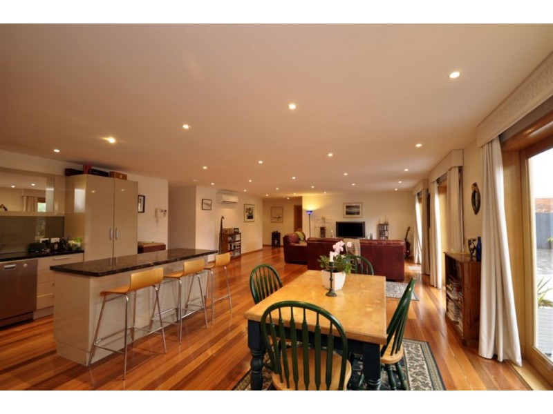 17 Forster Street, New Town TAS 7008