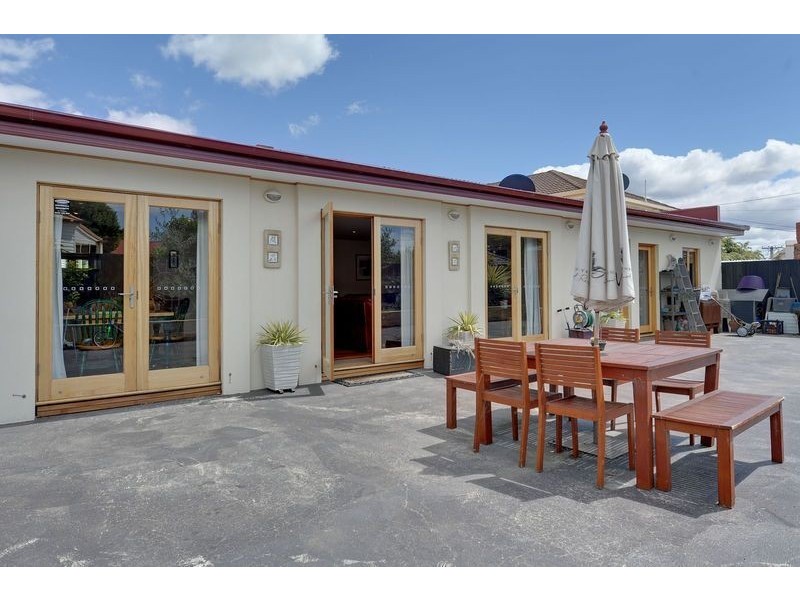17 Forster Street, New Town TAS 7008