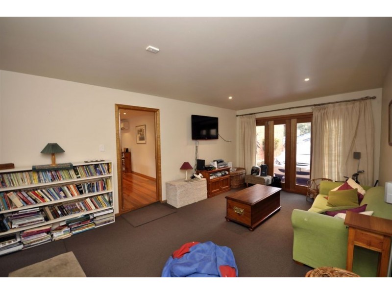 17 Forster Street, New Town TAS 7008