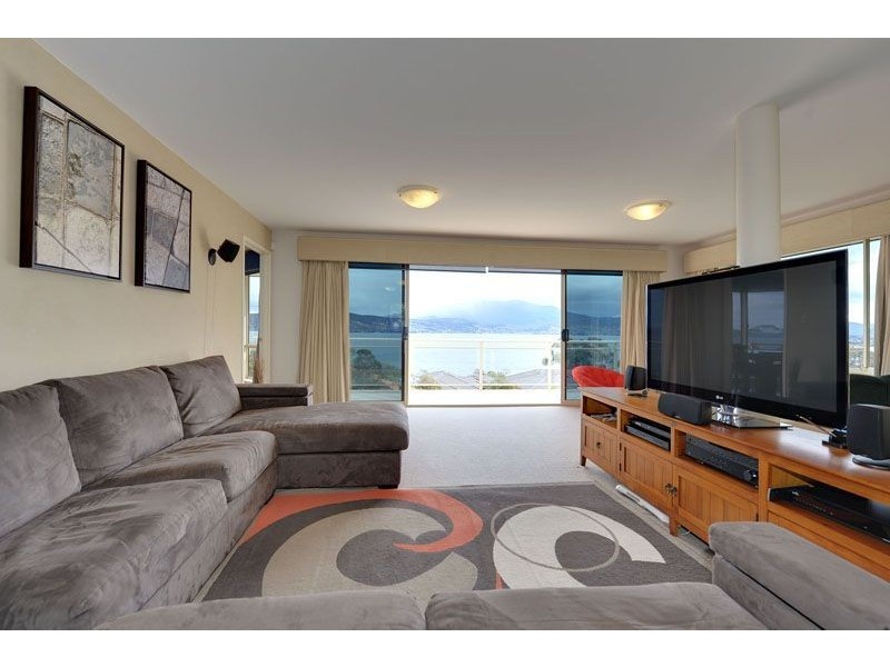 550 Oceana Drive, Tranmere TAS 7018