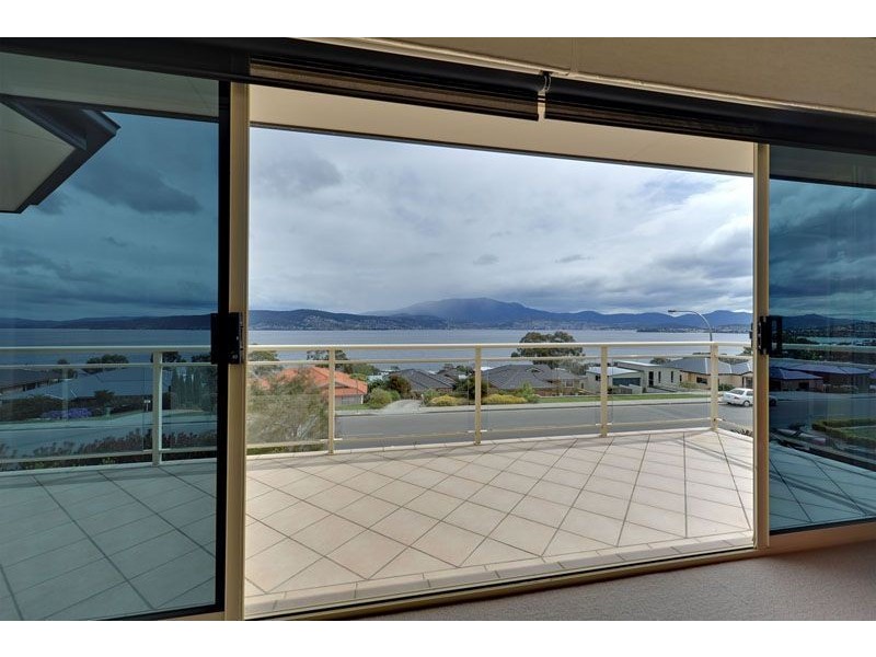 550 Oceana Drive, Tranmere TAS 7018