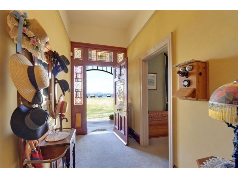 37 Osborne Esplanade, Kingston Beach TAS 7050