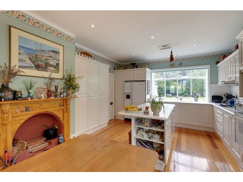 37 Osborne Esplanade, Kingston Beach TAS 7050