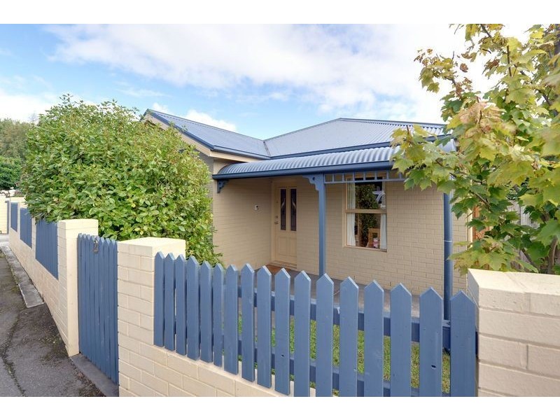 2/51 Newdegate Street, North Hobart TAS 7000