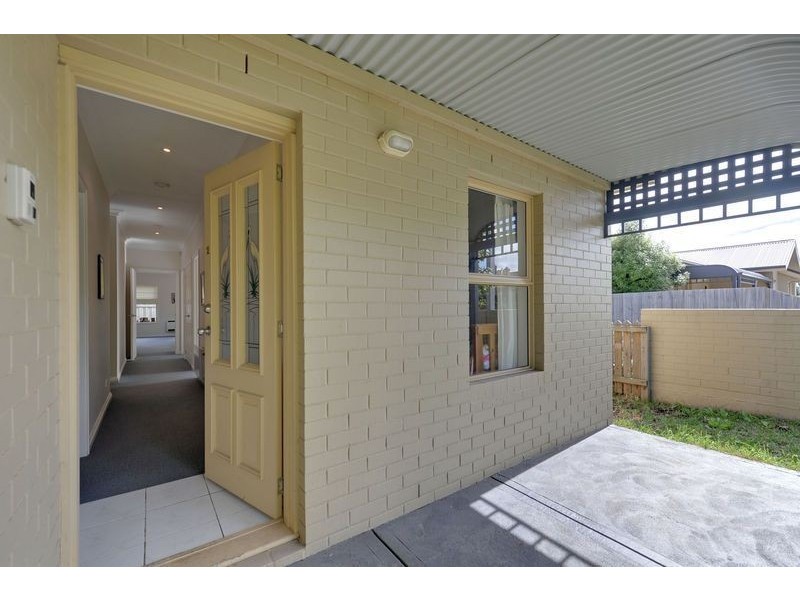2/51 Newdegate Street, North Hobart TAS 7000