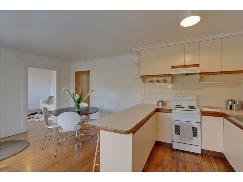 1 Randall Street, Sandy Bay TAS 7005