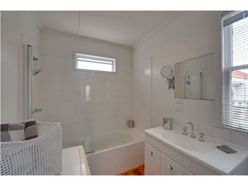 1 Randall Street, Sandy Bay TAS 7005
