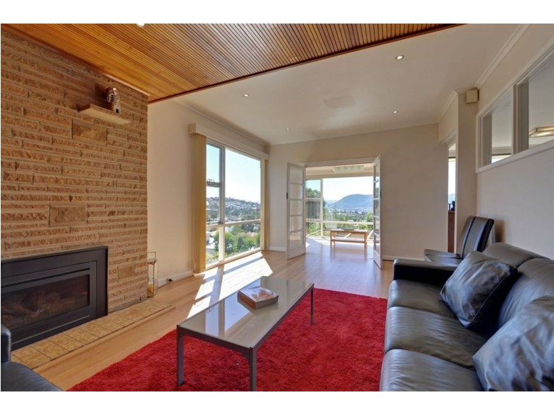 14 McGuinness Crescent, Lenah Valley TAS 7008