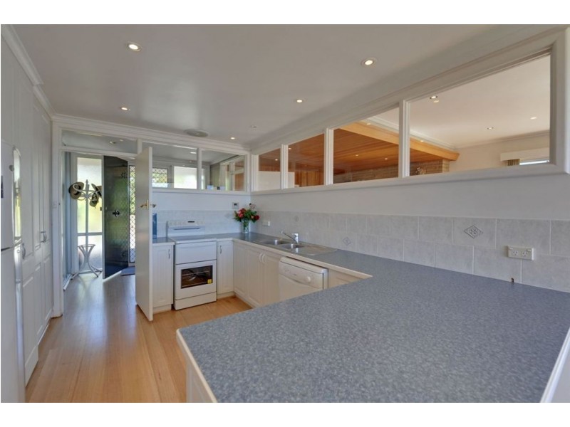 14 McGuinness Crescent, Lenah Valley TAS 7008
