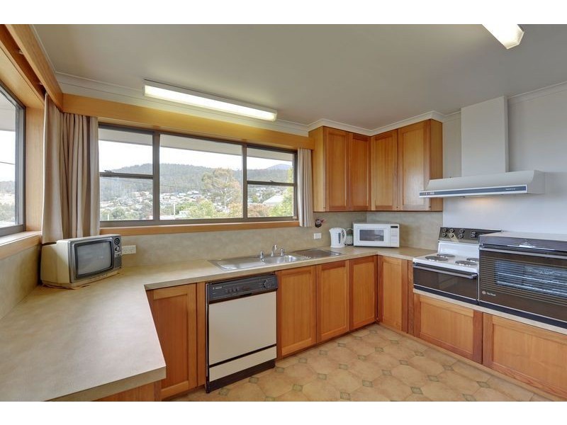 2 Raymont Terrace, Mount Stuart TAS 7000